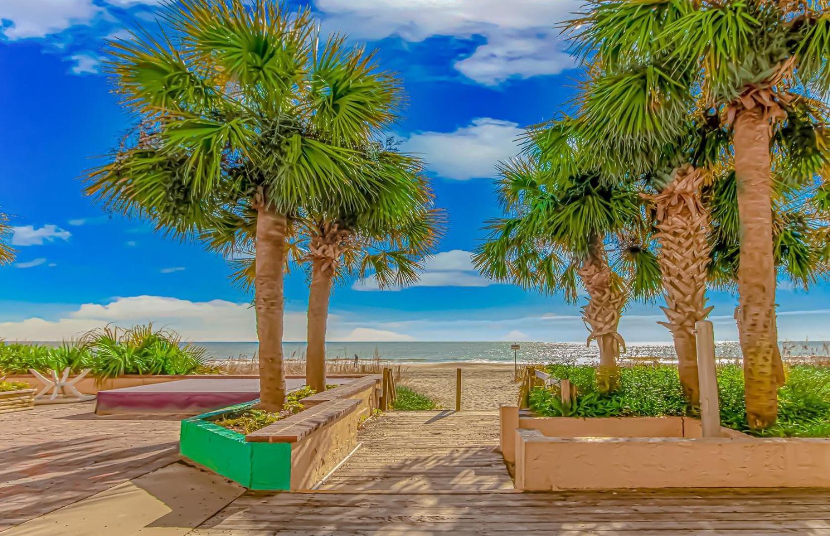 Direct Oceanfront Sea Mist Resort 20305 Myrtle Beach Room photo
